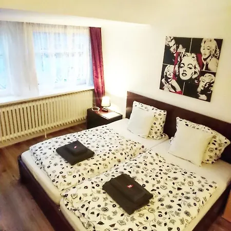 Zum Burggrafen Hotel