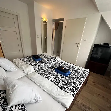 Hotel Zum Burggrafen 2*