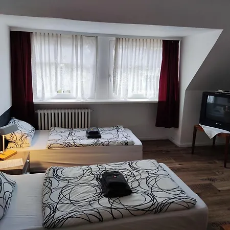 Zum Burggrafen 2*