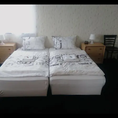 Szálloda Zum Burggrafen 2*