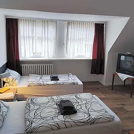 Zum Burggrafen 2*