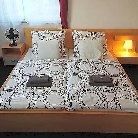 Zum Burggrafen Szálloda 2*
