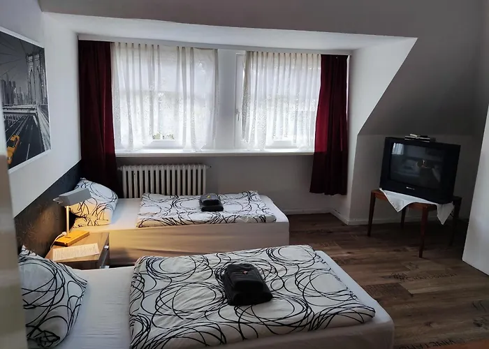 Zum Burggrafen 2*