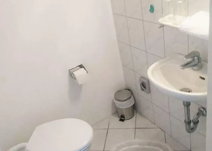 فندق Zum Burggrafen 2*