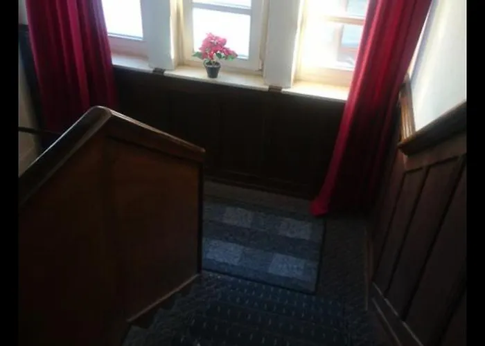 酒店 Zum Burggrafen 2*