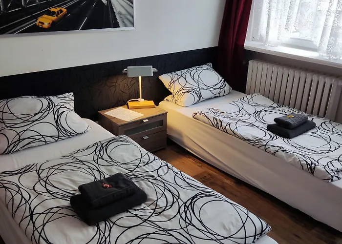 Zum Burggrafen 酒店 2*